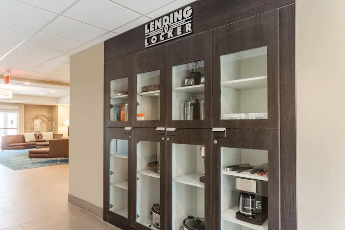 Candlewood Suites Davenport by IHG 4