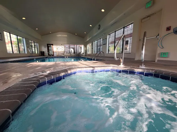 Staybridge Suites Davenport by IHG 4