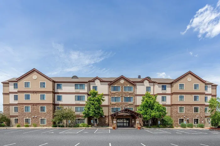 Staybridge Suites Davenport by IHG 4
