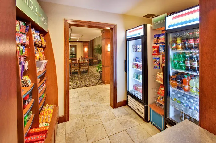 Staybridge Suites Davenport by IHG 4