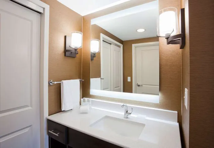 Homewood Suites by Hilton Davenport 4
