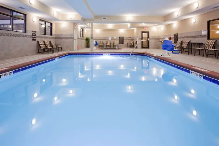 Homewood Suites by Hilton Davenport 4