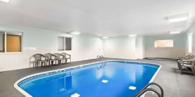 SureStay Plus by Best Western Bettendorf