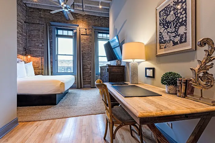 124 Lofts Hotel 4
