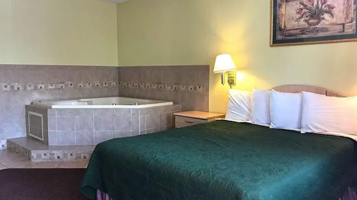 FairBridge Inn Express Barrington 4