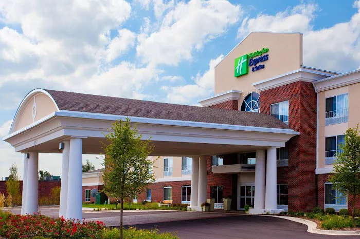 Holiday Inn Express & Suites Lake Zurich-Barrington by IHG 4