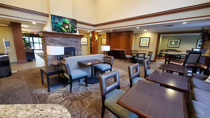 Staybridge Suites Chicago - Lincolnshire, an IHG Hotel 4