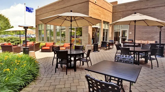 Hilton Garden Inn Lake Forest Mettawa 4