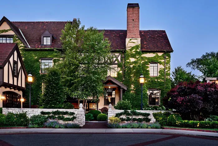 Deer Path Inn 4