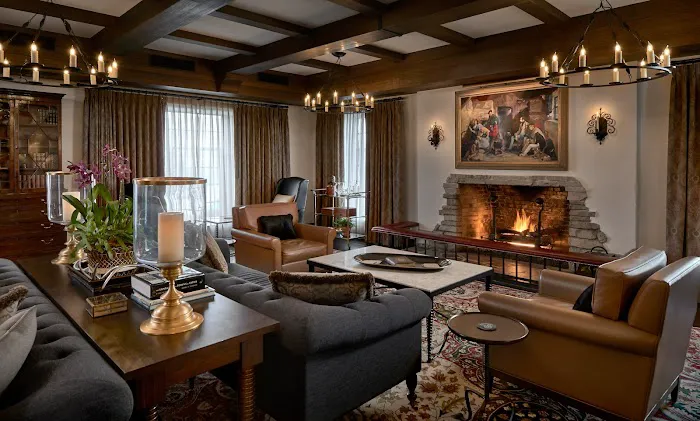 Deer Path Inn 4