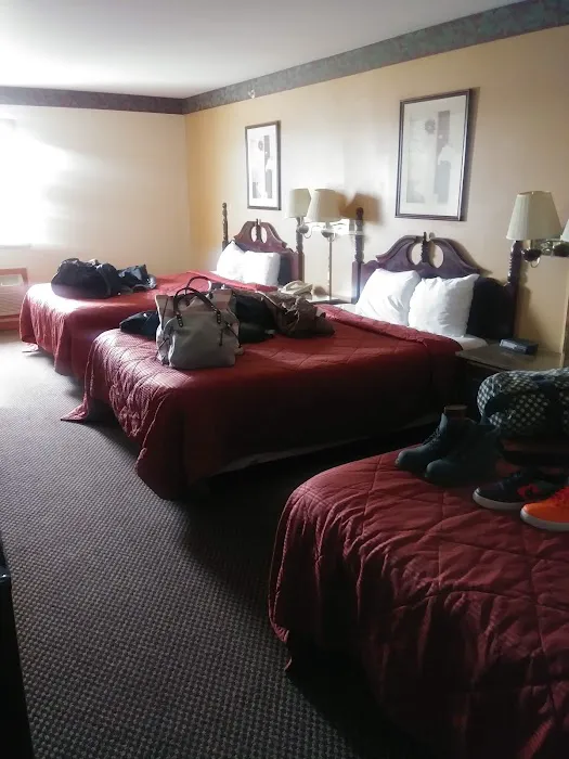 Executive Inn and Suites 4