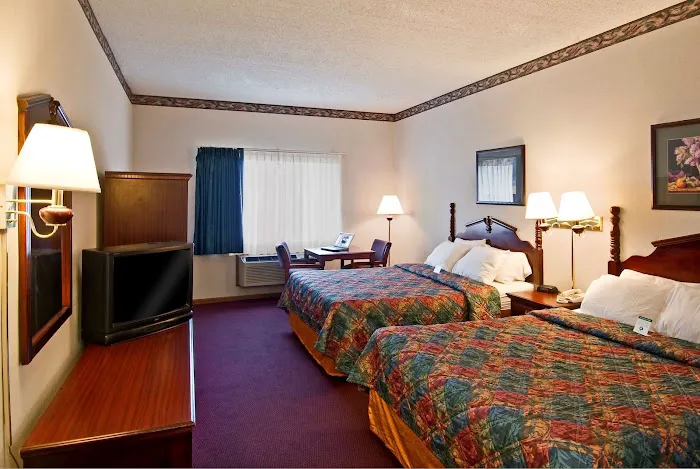 Americas Best Value Inn & Suites Waukegan Gurnee 4