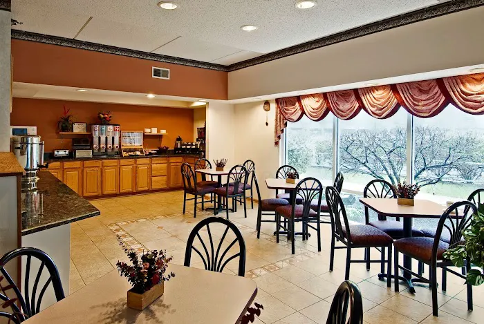 Americas Best Value Inn & Suites Waukegan Gurnee 4