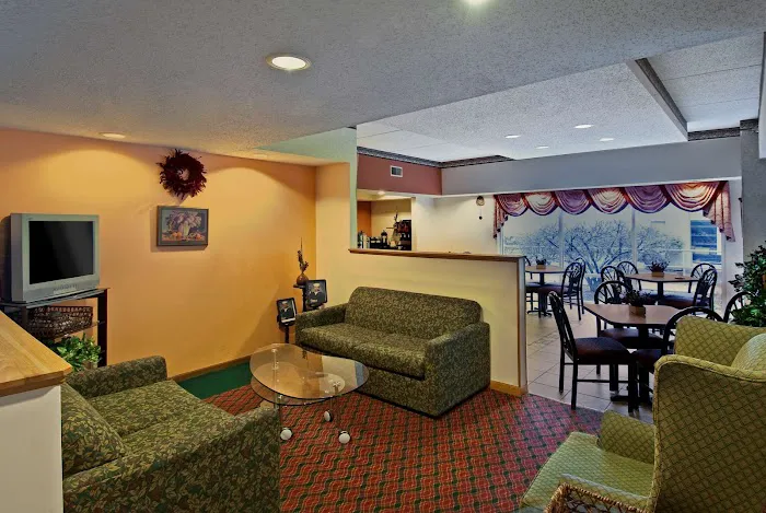 Americas Best Value Inn & Suites Waukegan Gurnee 4
