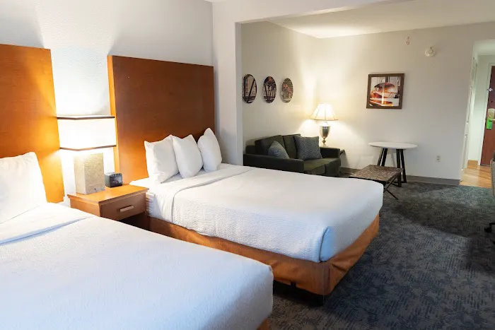 La Quinta Inn & Suites by Wyndham Bannockburn-Deerfield 4
