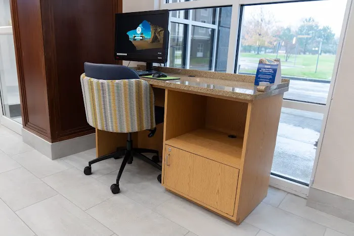 La Quinta Inn & Suites by Wyndham Bannockburn-Deerfield 4