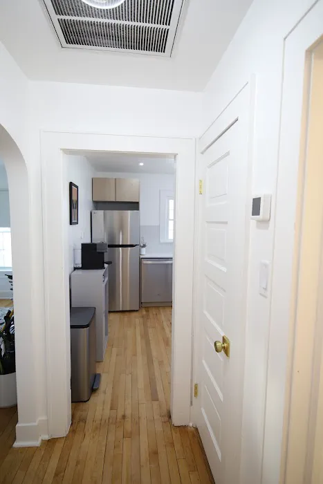 The Leo - 1 Bed 1 Bath Apartment 4