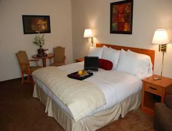 Ramada Plaza by Wyndham Green Bay 4