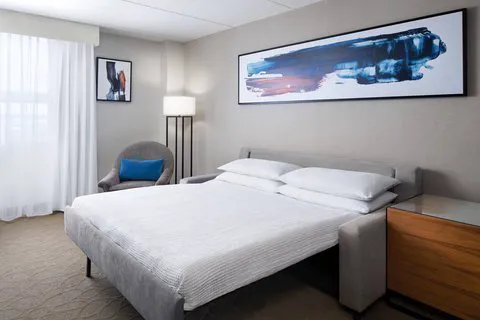 Delta Hotels Green Bay 4
