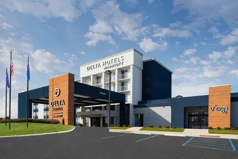 Delta Hotels Green Bay 4