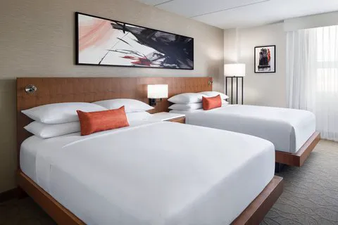 Delta Hotels Green Bay 4