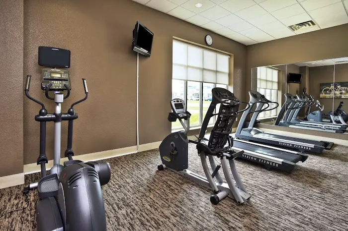 Holiday Inn & Suites Green Bay Stadium by IHG 4
