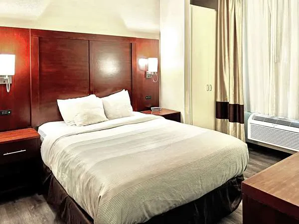 Quality Inn & Suites Green Bay - Ashwaubenon 4