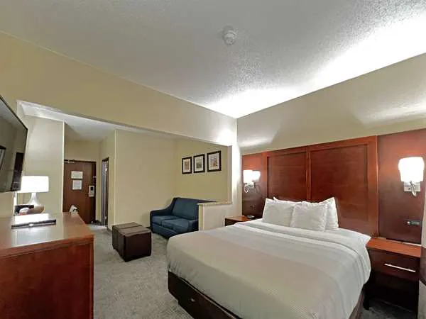 Quality Inn & Suites Green Bay - Ashwaubenon 4