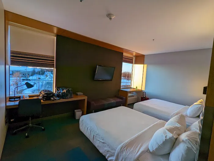Aloft Green Bay 4