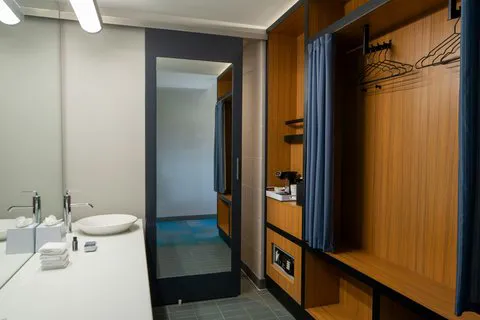 Aloft Green Bay 4