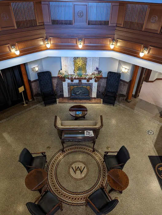Hotel Winneshiek 4
