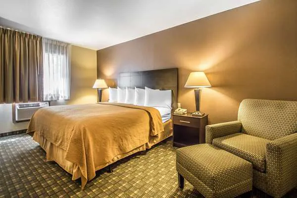 Quality Inn & Suites Decorah 4