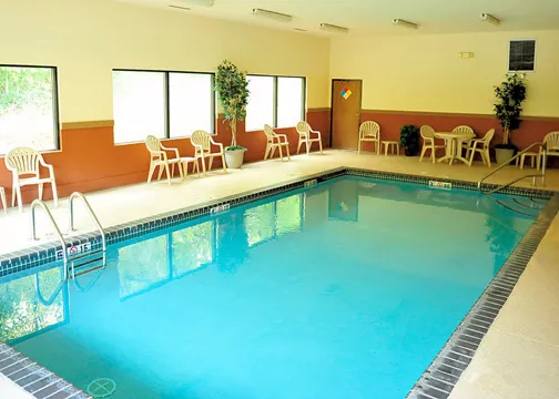 Quality Inn & Suites Decorah 4