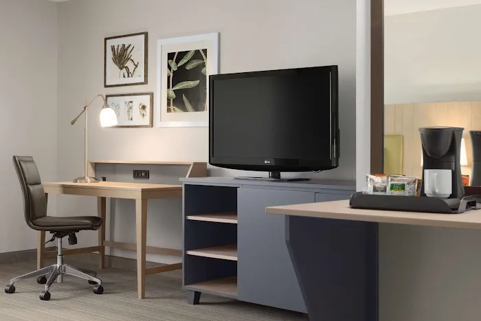 Country Inn & Suites by Radisson, Decorah, IA 4