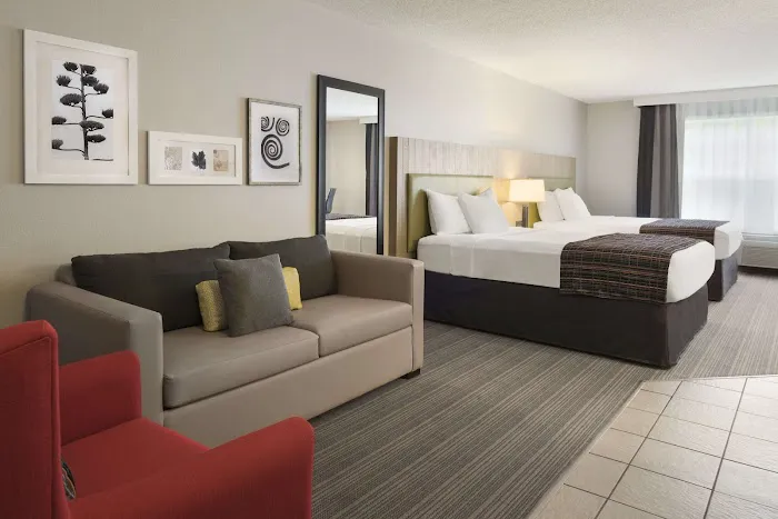Country Inn & Suites by Radisson, Decorah, IA 4