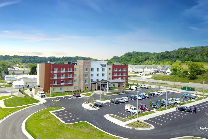 Fairfield Inn & Suites Decorah 4