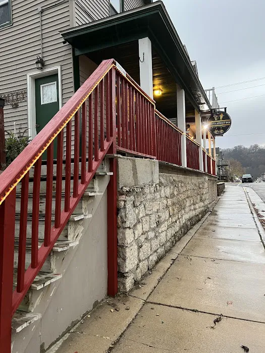 Coffee Street Inn 4