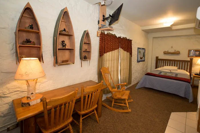 Stone Mill Hotel and Suites 4