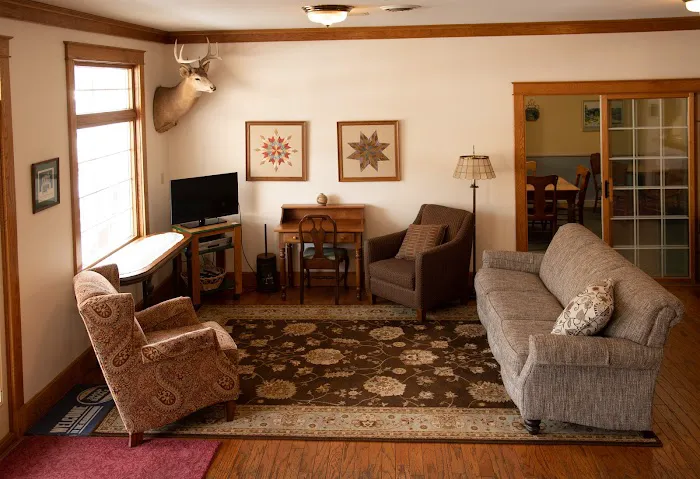 Cottage House Inn 4
