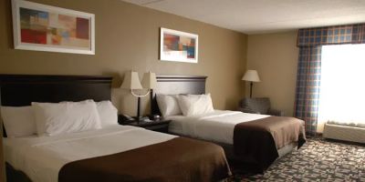 The Plaza Hotel & Suites- Winona