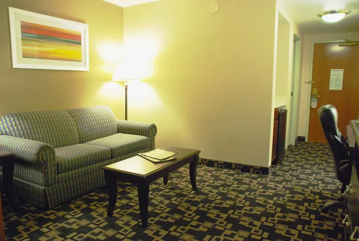 The Plaza Hotel & Suites- Winona 4