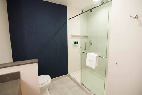 Fairfield Inn & Suites Winona 4