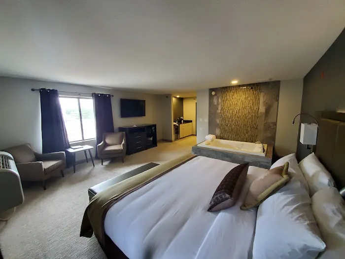 Express Suites Riverport- Conference and Event Center 4
