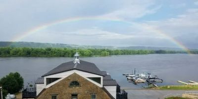 The Landing, a Riverfront Inn