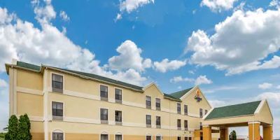Comfort Inn Walcott near Davenport