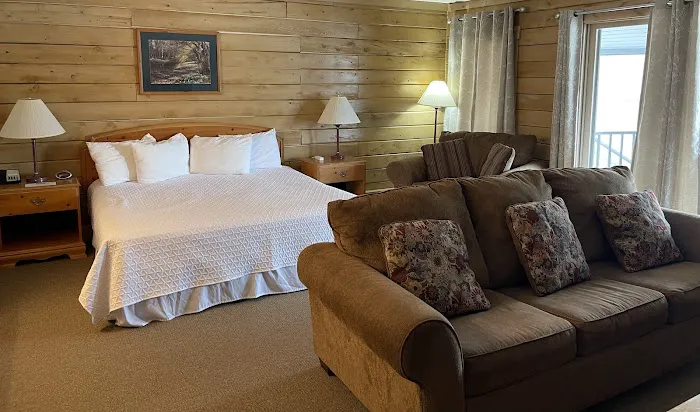 Paddle Wheel Inn 4