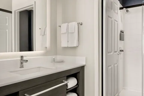 Residence Inn Davenport 4