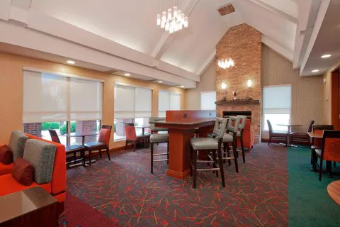 Residence Inn Davenport 4