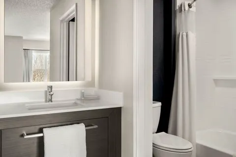 Residence Inn Davenport 4