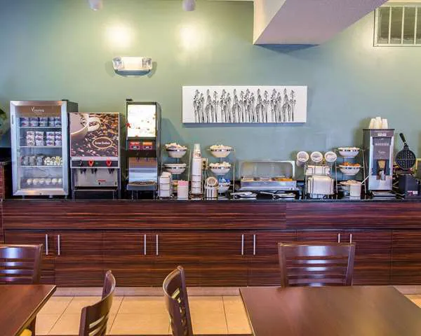 Sleep Inn & Suites Davenport - Quad Cities 4